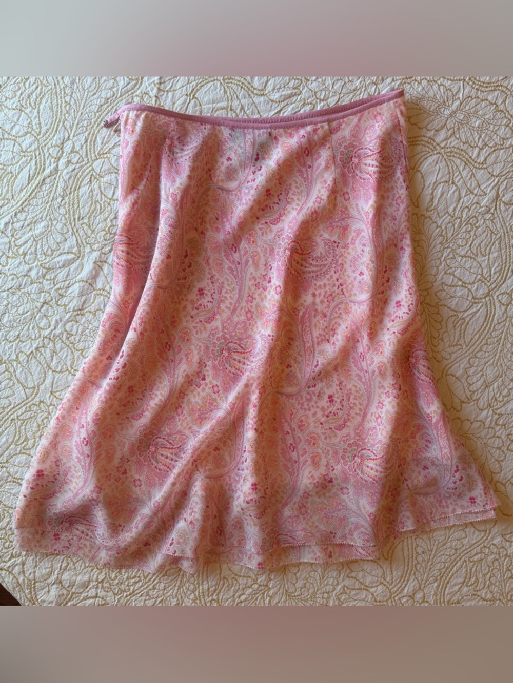 %100 silk pink paisley y2k short skirt - Picture 3 of 3